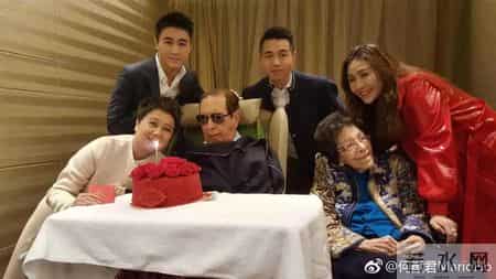 桃姐原型,四房争斗，豪门恩怨：据说这部剧，是以赌王家族为原型？