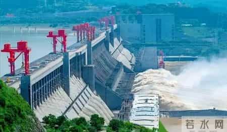 重庆洪水直接经济损失超24亿,三峡大坝收支出炉：运行20余年，总投资近2500亿，如今回本了吗？