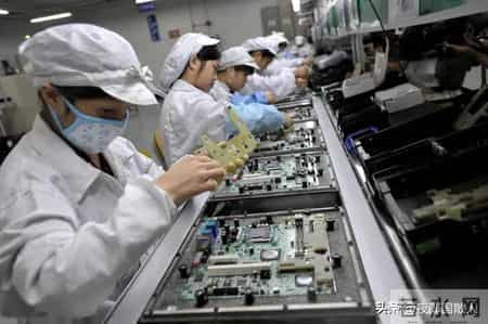 富士康11连跳,从“十三连跳”到去年的港区大逃亡，富士康的原罪到底是什么？