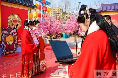 环球第一财经,前有迪士尼，后有环球影城，本土乐园夹缝突围｜电商改变中国