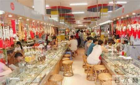 七彩鸡血玉,七彩鸡血玉原石图片