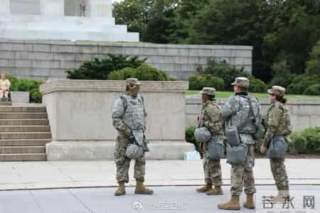 纽约时报还原黑人受害致死事件,纽约一黑人男子