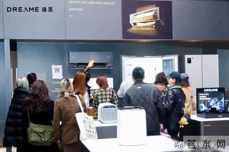 中国首富排行榜2015,登上“美国春晚”的中国企业：年入400亿元，创始人要当世界首富