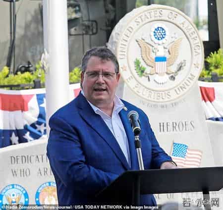 英国摇滚乐队,一曲怒吼换来美国禁令 英国朋克乐队“反以口号”引发两国政坛风暴