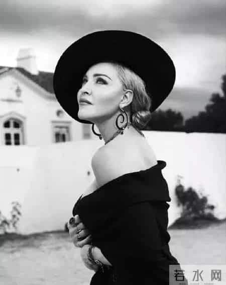 麦当娜裸体写真,麦当娜最露的演唱会视频