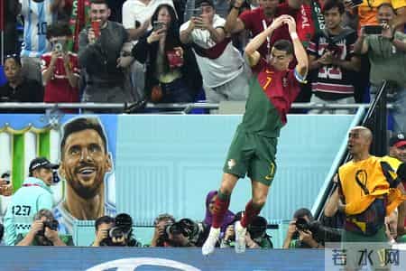 高光世界杯｜多角度C罗与梅西世纪同框照，来了