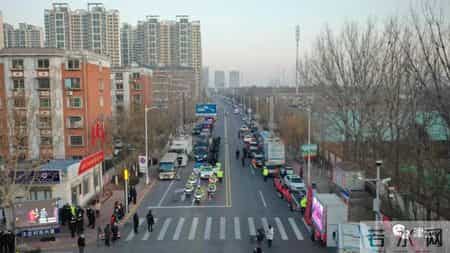 直击中北镇解封现场！就等这一刻，有人6：00就迫不及待了