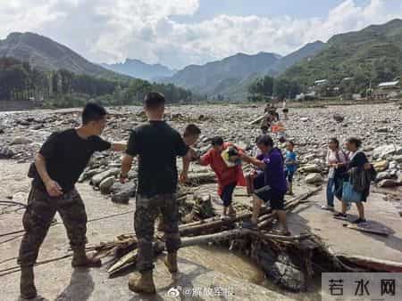 涿州网友反映物资堆成山但领取难