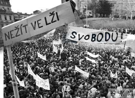 对华战略：愚蠢的捷克与聪明的斯洛伐克