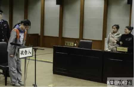 13年北京富家女因40元停车费，开车拖死管理员，祖父称在家横惯了