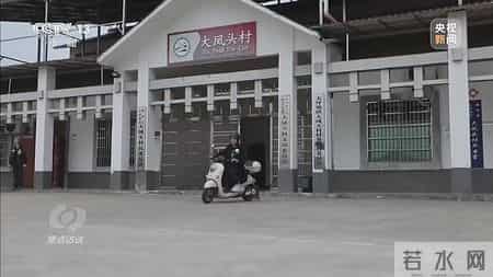 低风险地区人员凭绿码可自由通行