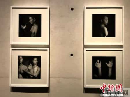 第二届阮义忠摄影人文奖作品展长沙开幕 15组作品直抵人心