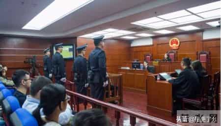 13年北京富家女因40元停车费，开车拖死管理员，祖父称在家横惯了