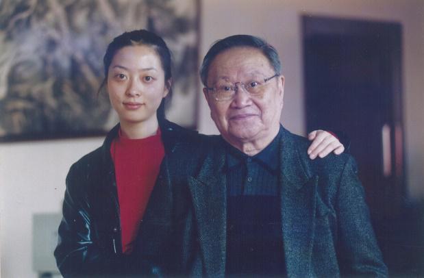 先生与莫娇.jpg 先生与莫娇.jpg