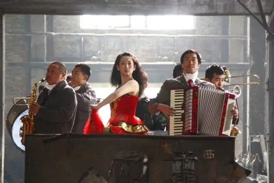 下岗、失语、等待春天——评《漫长的季节》