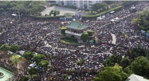 台湾“反服贸”事件：阶级矛盾+社会分裂——走进台湾系列（三）