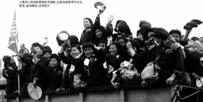 从“唯女子与小人为难养也”到“妇女能顶半边天”：关于妇女解放的思考