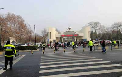 开封各界人民群众纪念毛泽东主席诞辰126周年