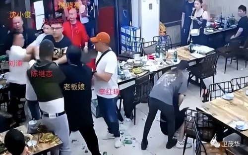 万事皆有因，唐山恶性打人案成因在哪？