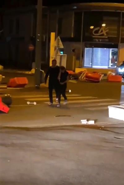 骚乱中的法国人，反倒被美国人整破防了？