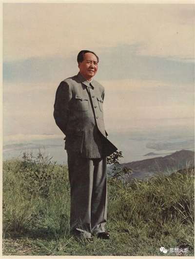 毛主席领导新中国武器装备现代化建设的实践路径