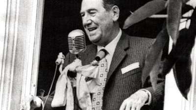 “休克疗法”惹怒阿根廷民众，极右翼新总统如何被制造出来？