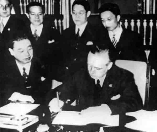 汪力 - 尾崎秀实论中日全面战争前夜的东亚局势