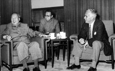 兼顾原则性与灵活性，毛主席是如何“两手对两手”的？