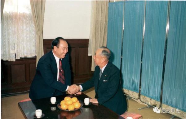 安倍遇刺，牵出了一个可怕的韩国邪教