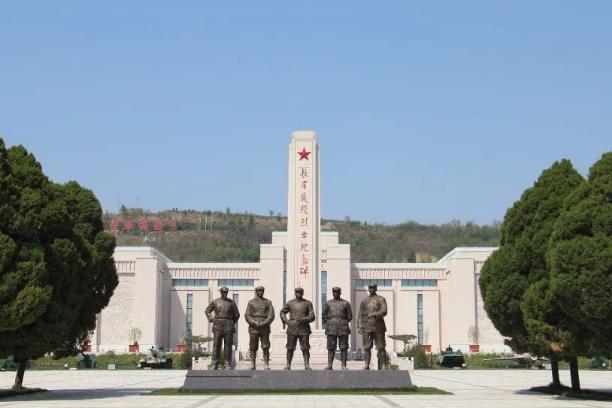 看电影《南征北战》，学习毛泽东军事思想