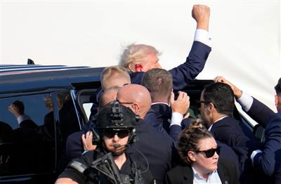 荒唐的美国大选，西方民主的末路