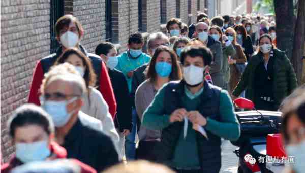 疫情“终结”后，拜登接种第五针新冠疫苗！