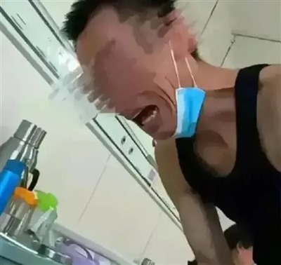 “血槽姐”事件,是捅向我们心里的一把刀!