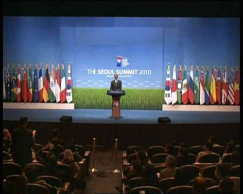 奥巴马答记者问现场。