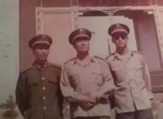 赵亚力 - 吃剩饭的军长走了——记李际均军长二三事