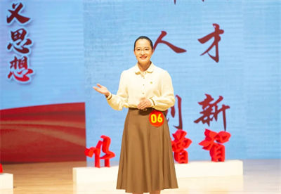 博士叛国留美媒体组团热炒，双胞胎博导回国效力媒体集体眼瞎