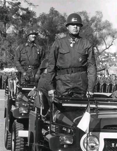 “永远铭记9·11对世界民主的巨大破坏”