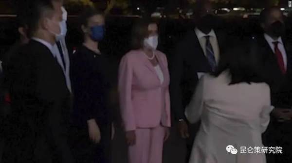 佩洛西老妖婆窜访台湾，该拿出解决台湾问题的“8把秘钥”了