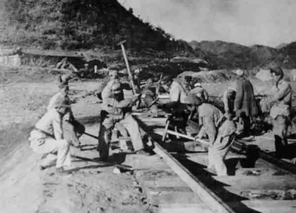 【兵团传奇】铁道兵团,铁道兵的前身,抗美援朝创建打不烂炸不断的钢铁运输线