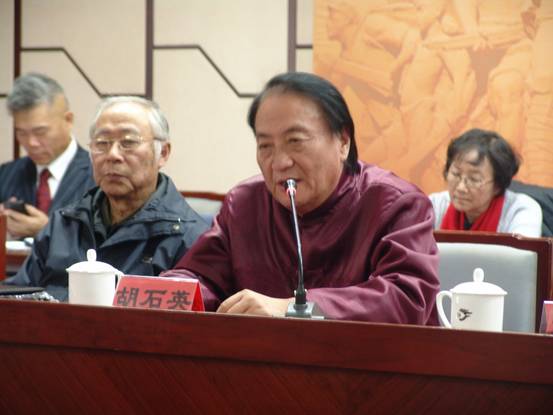 胡乔木之子胡石英：唱《东方红》想掉眼泪——在乌有之乡纪念毛主席诞辰119周年大会上的发言摘要