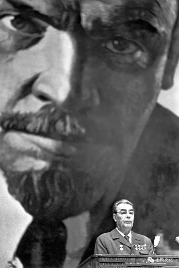 毛主席为什么会批苏联修正主义“全民国家”“全民党”是政治掩饰的幌子？