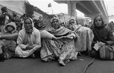 莫迪农业法案再惹数万农民游行，抗议印度农业自由化