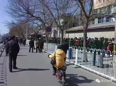 国家信访局升格为国务院直属机构后 如何解决拦访截访与老百姓信访不信法问题将成热点