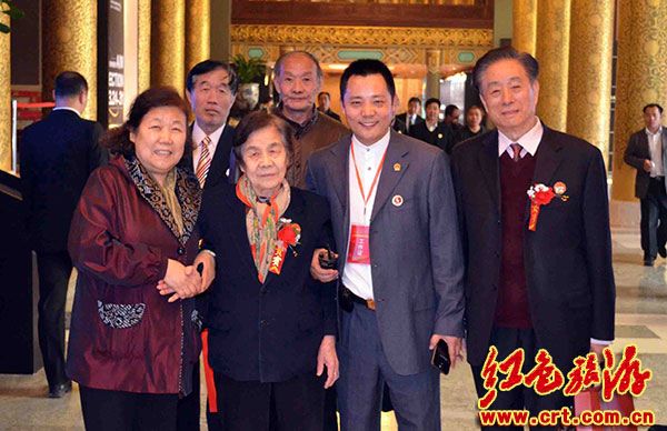 “进京赶考”继续奋斗：纪念毛主席和党中央进驻北平65周年大会在京举行(组图)