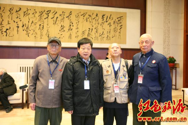 全国各地群众纪念毛主席诞辰121周年活动汇总