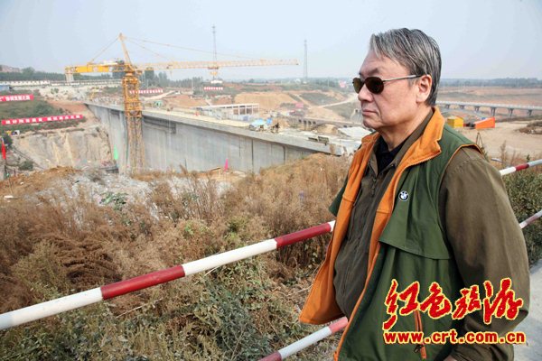 毛远新等毛主席身边人员到河南淅川参观学习