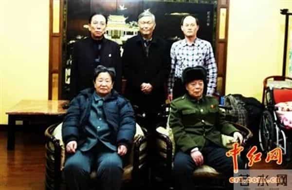 向长期支持红色事业的毛主席女儿李讷同志致敬