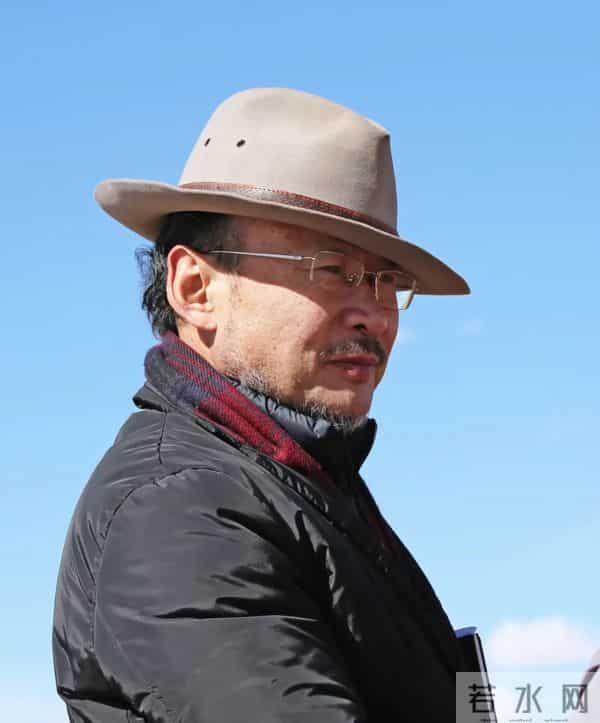 古岳：老者冷青