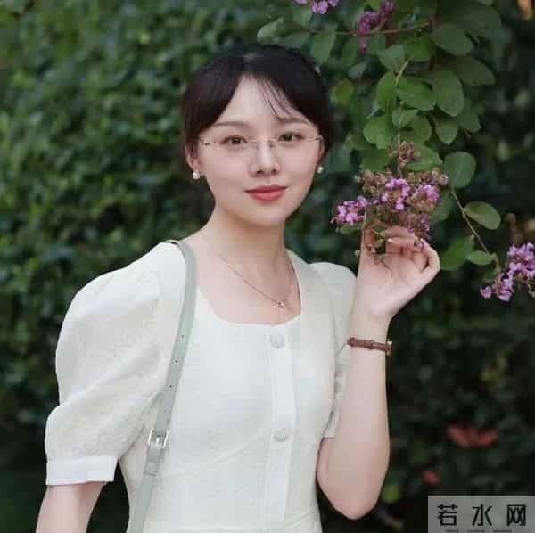 《美文》2024年第5期｜姜怡：不安分的小小蛇