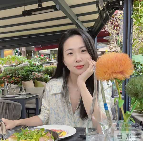 《人民文学》2023年第12期｜丁甲：妈妈的南方宾馆